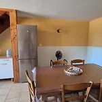 Prázdninový dům Naudissou Avec Piscine Couverte A