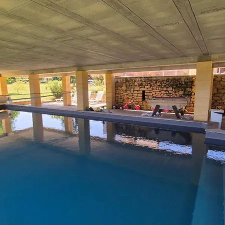 Holiday home Naudissou Avec Piscine Couverte A Sarlat-la-Caneda